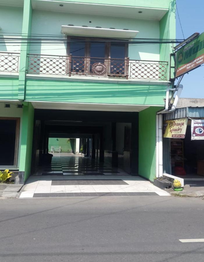 Hotel Mulia Lawean Екстериор снимка